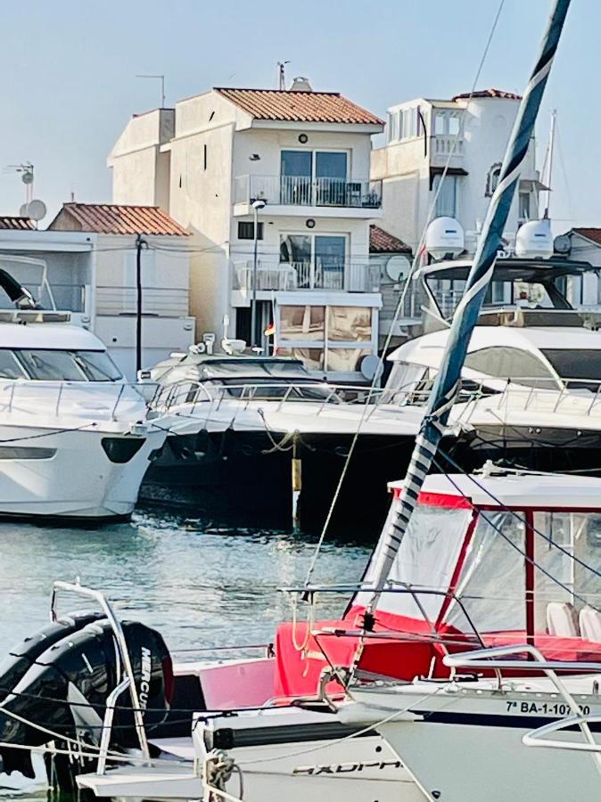 Apt Port Rhodes C, 2 Chbres, 2 Terrasses, Vue Sur Canal Principal De La Marina Et Sur Les Pyrenees Apartment Empuriabrava Ngoại thất bức ảnh